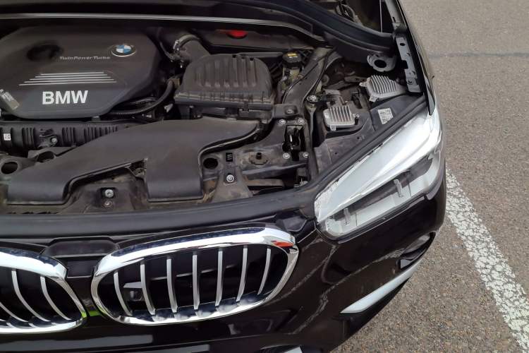 Used BMW X1 2018 xDrive20Li Luxury Edition Engine Bay Left