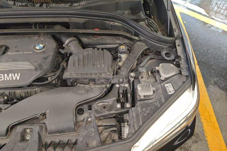 Used BMW X1 2018 xDrive20Li Luxury Edition Engine Bay Left