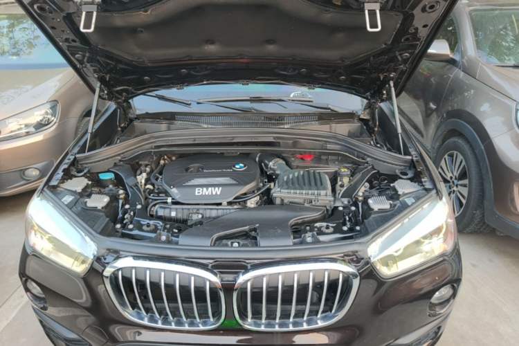 Used BMW X1 2018 sDrive20Li Leading Model Engine Bay