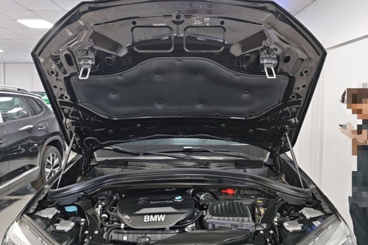 Used BMW X1 2018 sDrive20Li Leading Model Engine Bay