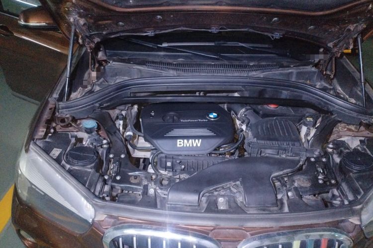Used BMW X1 2018 sDrive18Li Fashion Model Engine Bay Right