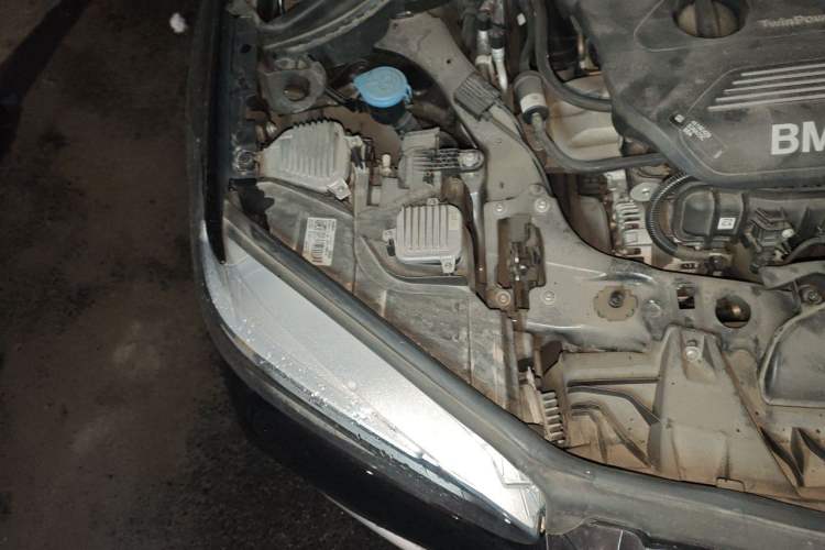 Used BMW X1 2018 sDrive18Li Luxury Model Engine Bay Right
