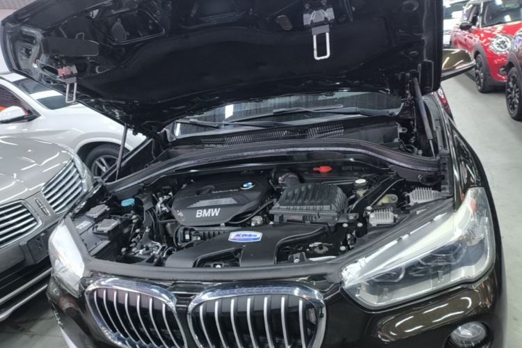 Used BMW X1 2018 sDrive18Li Luxury Model Engine Bay