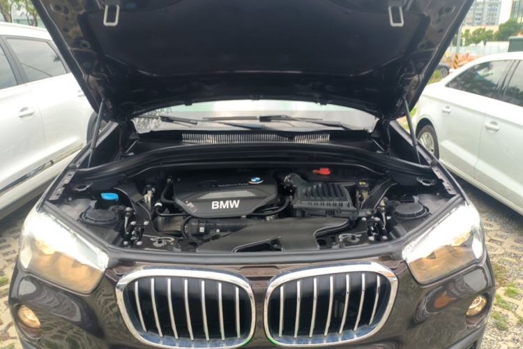 Used BMW X1 2018 sDrive18Li Fashion Model Engine Bay