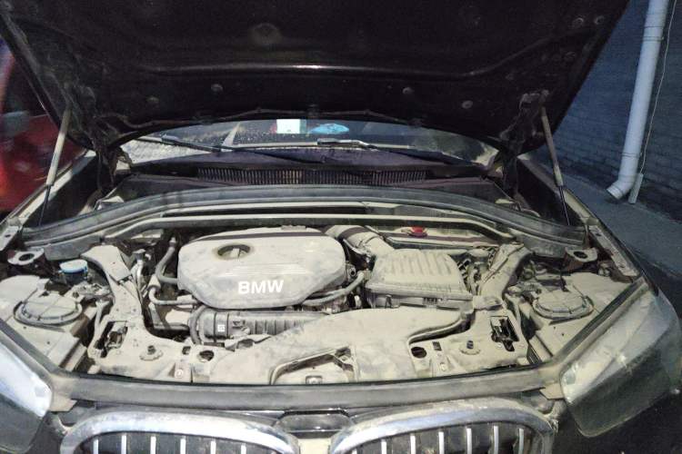 Used BMW X1 2018 sDrive18Li Fashion Model Engine Bay