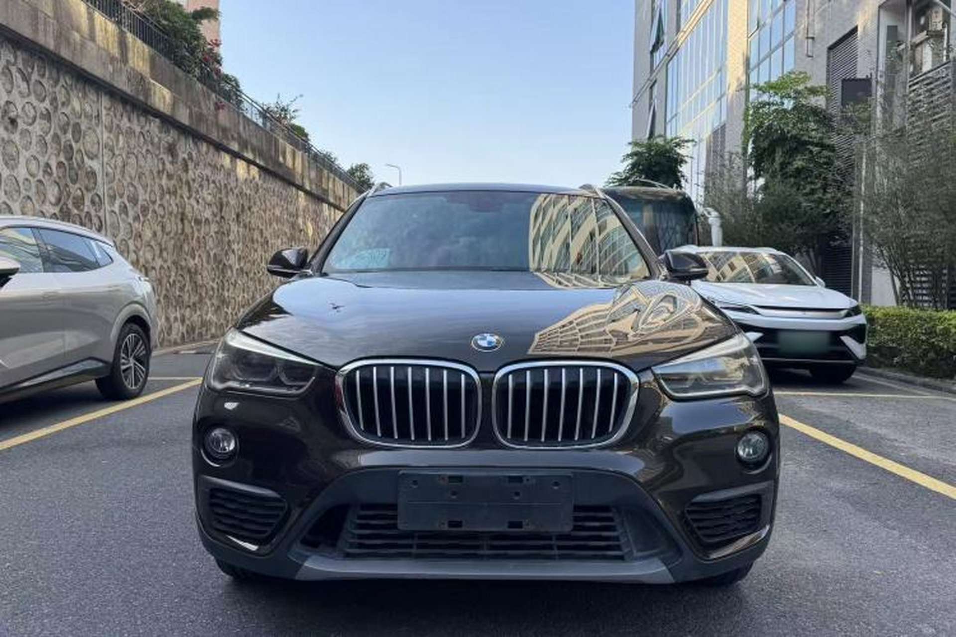 Used BMW X1 2018 sDrive20Li Leading Model Exterior 2