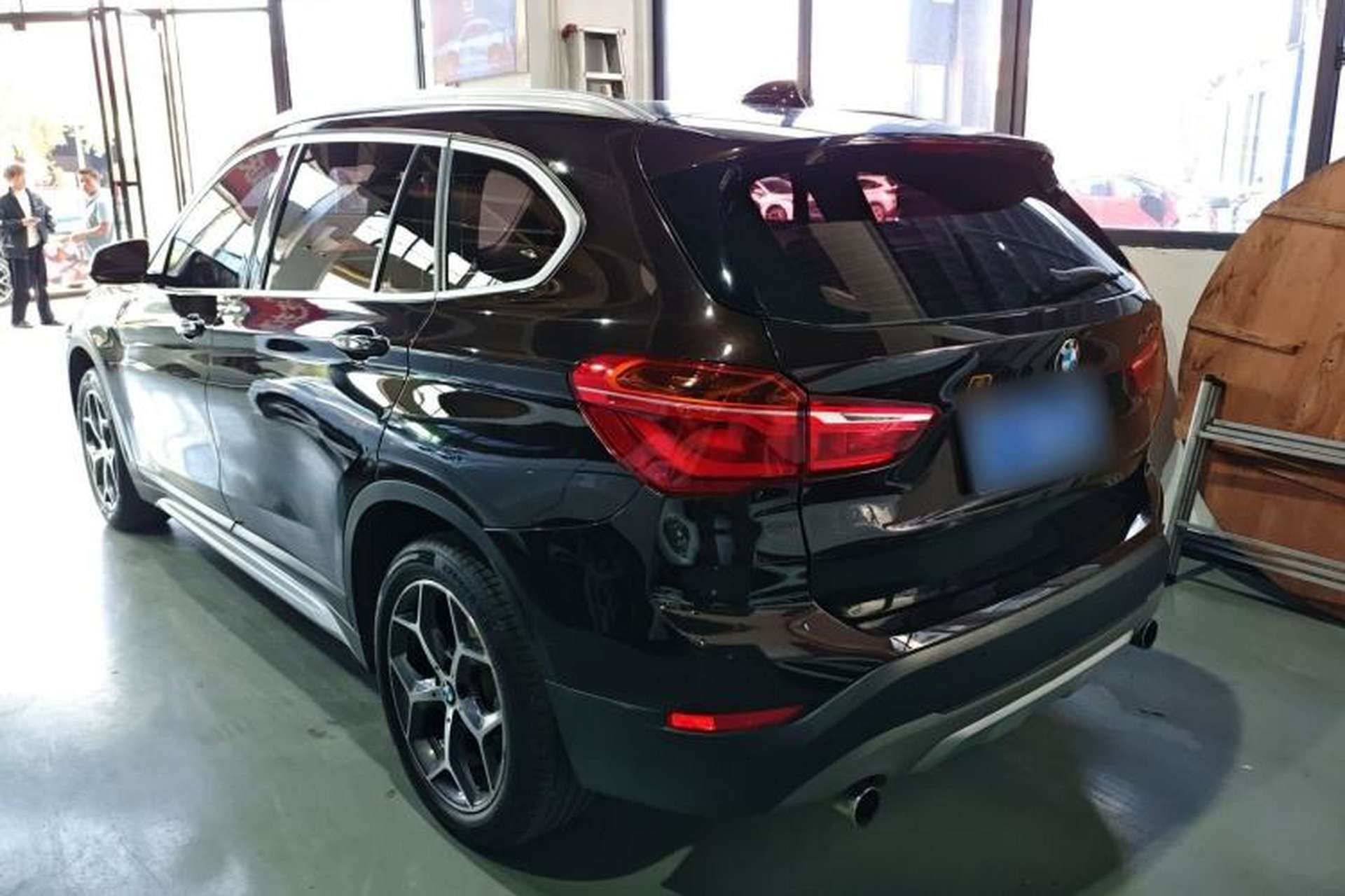 Used BMW X1 2018 xDrive20Li Luxury Edition Exterior 2