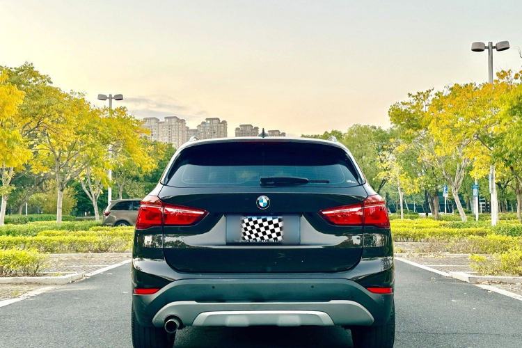 Used BMW X1 2018 sDrive18Li Luxury Model Exterior 3