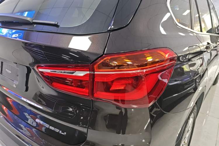 Used BMW X1 2018 sDrive20Li Leading Model Exterior 3