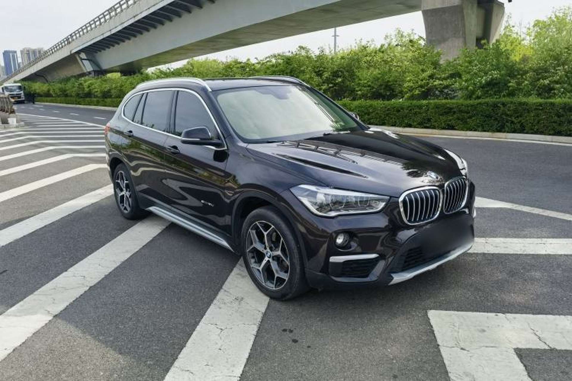 Used BMW X1 2018 sDrive18Li Luxury Model Exterior 3