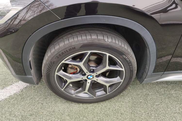 Used BMW X1 2018 sDrive18Li Luxury Model Exterior 4