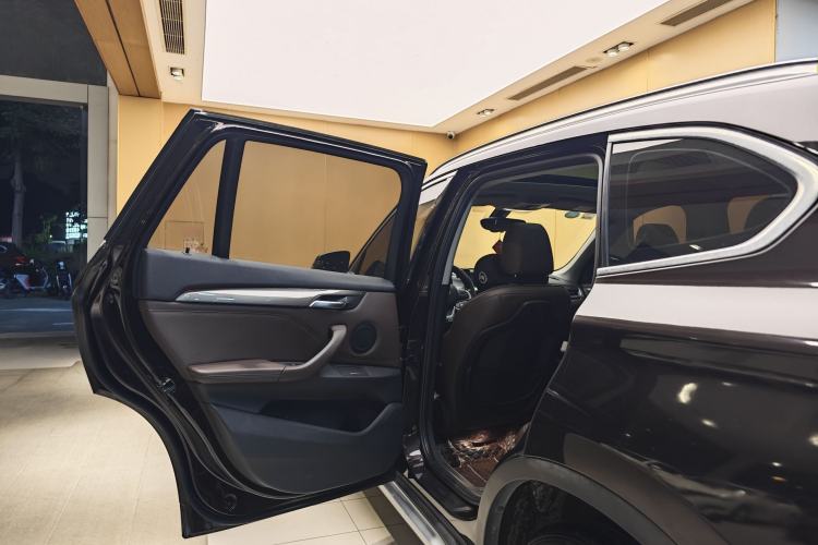Used BMW X1 2018 sDrive18Li Luxury Model Exterior 6