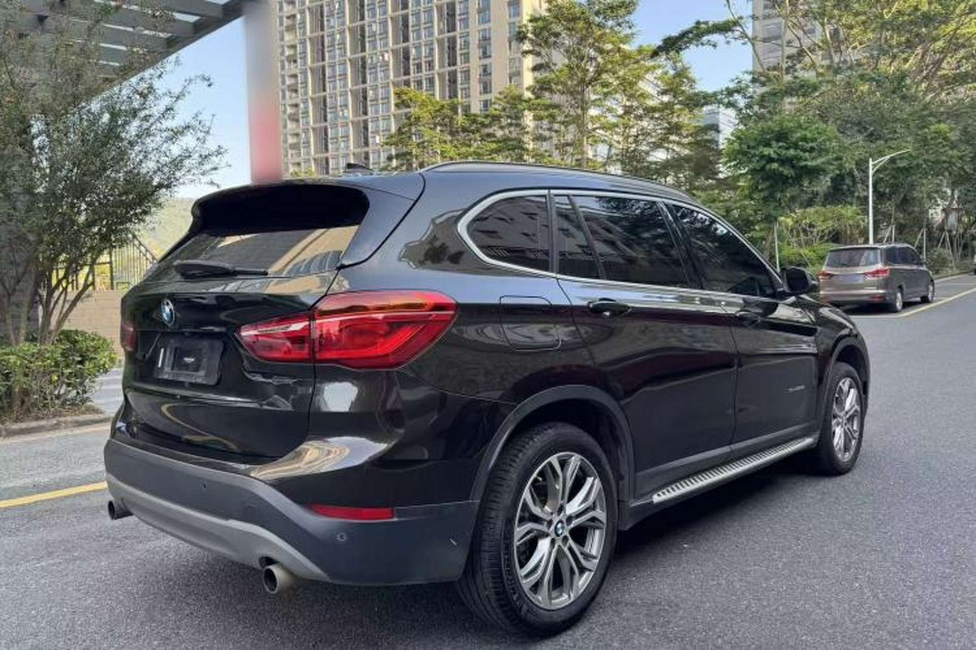 Used BMW X1 2018 sDrive20Li Leading Model Exterior 6