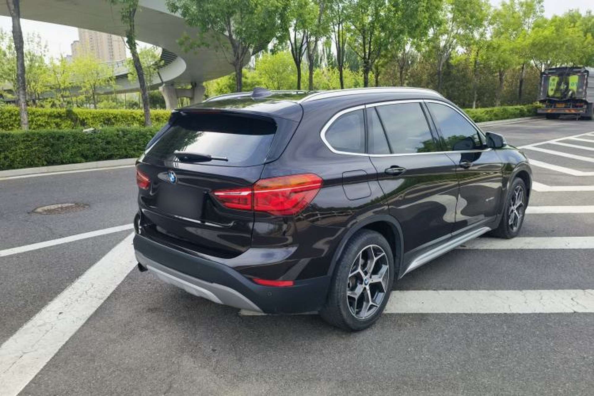 Used BMW X1 2018 sDrive18Li Luxury Model Exterior 6