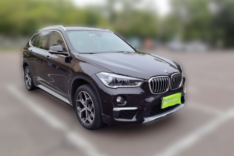 Used BMW X1 2018 xDrive20Li Luxury Edition Front Right 45 Deg