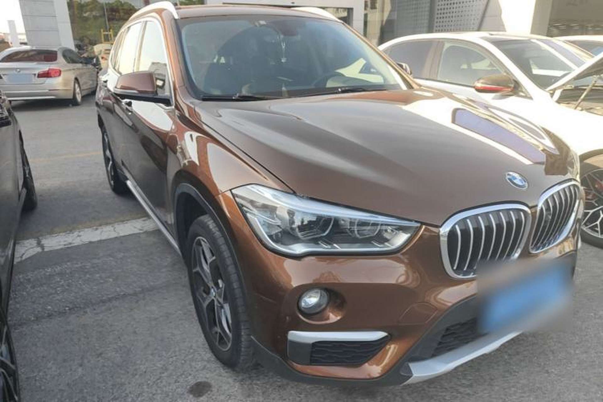 Used BMW X1 2018 xDrive20Li Luxury Edition Front Right 45 Deg