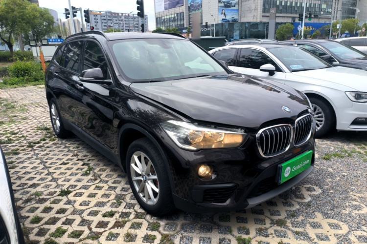 Used BMW X1 2018 sDrive18Li Fashion Model Front Right 45 Deg