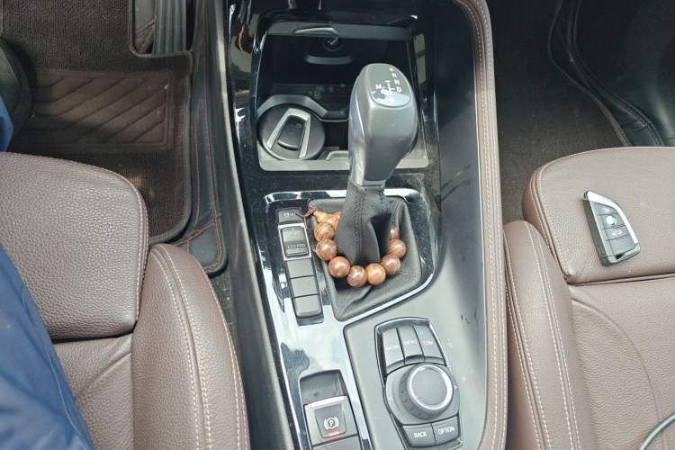 Used BMW X1 2018 sDrive18Li Luxury Model Gear Lever