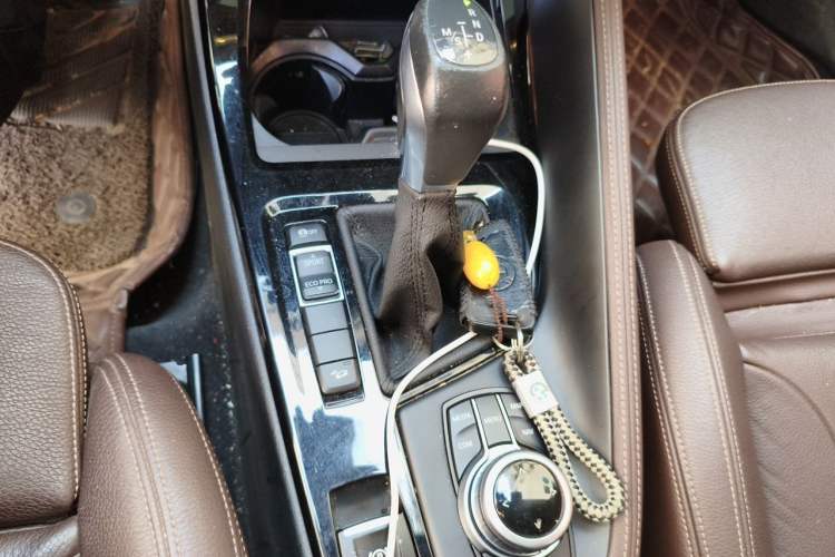 Used BMW X1 2018 xDrive20Li Luxury Edition Gear Lever