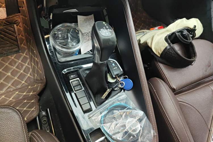 Used BMW X1 2018 sDrive18Li Luxury Model Gear Lever