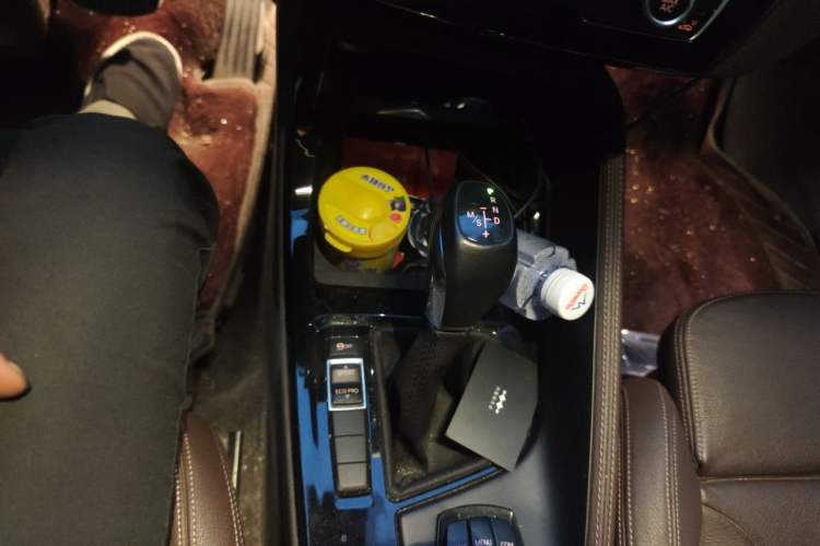 Used BMW X1 2018 sDrive18Li Luxury Model Gear Lever