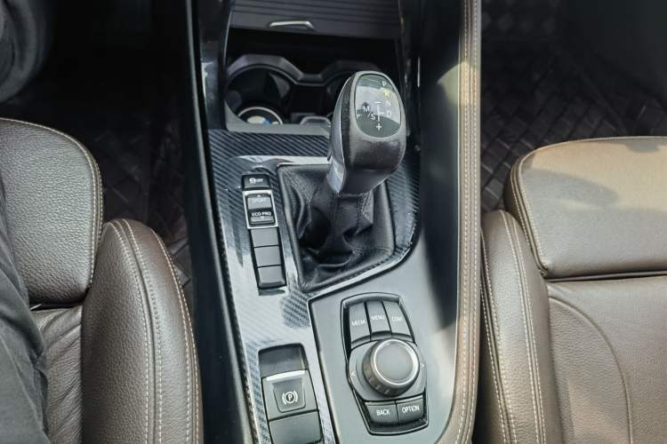 Used BMW X1 2018 sDrive18Li Luxury Model Gear Lever