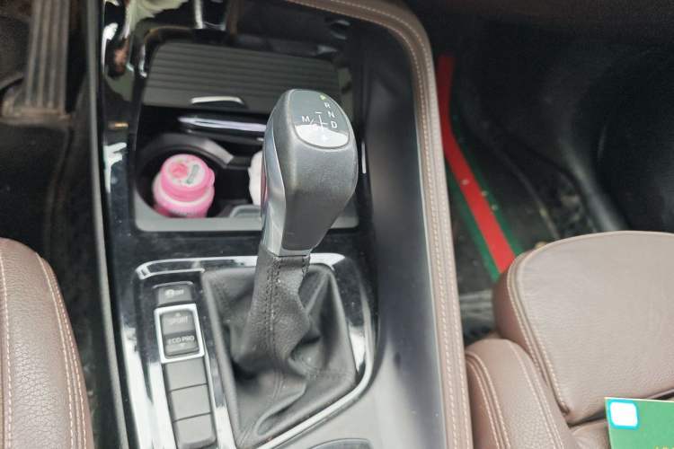 Used BMW X1 2018 sDrive18Li Luxury Model Gear Lever