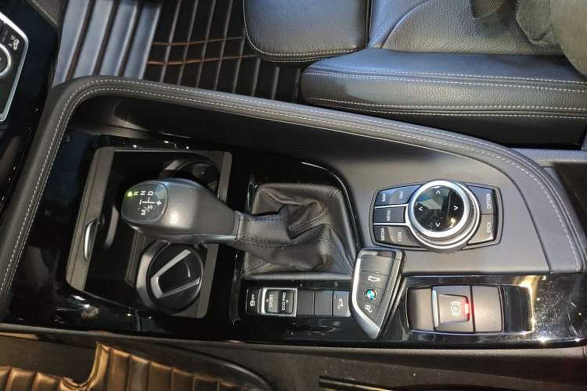 Used BMW X1 2018 xDrive20Li Luxury Edition Gear Lever