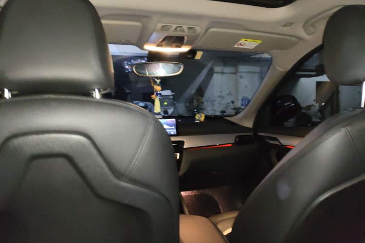 Used BMW X1 2018 sDrive20Li Leading Model Headliner