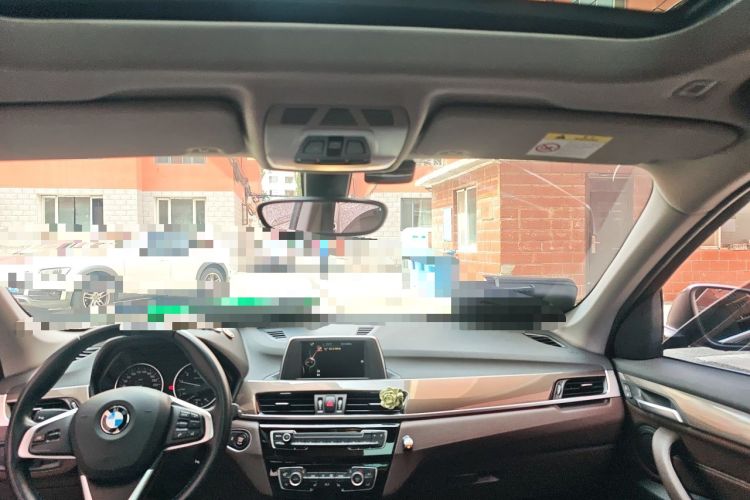 Used BMW X1 2018 sDrive18Li Luxury Model Headliner