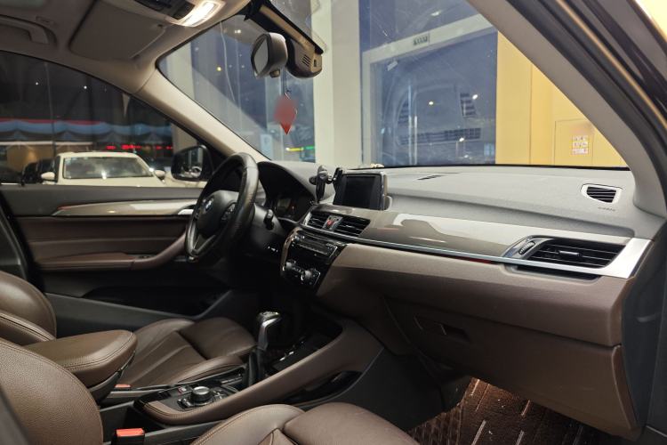 Used BMW X1 2018 sDrive18Li Luxury Model Interior 1