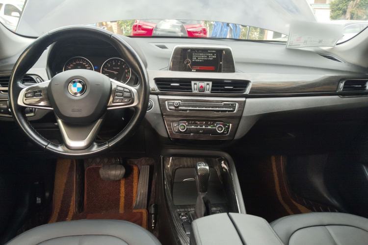 Used BMW X1 2018 sDrive20Li Leading Model Interior 2
