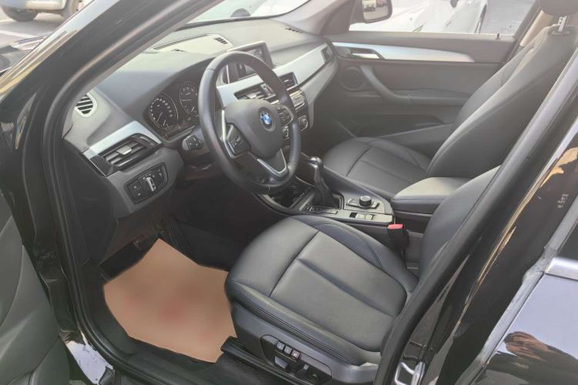 Used BMW X1 2018 sDrive20Li Leading Model Interior 3
