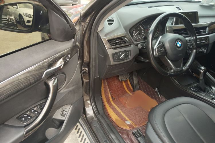Used BMW X1 2018 sDrive20Li Leading Model Interior 3