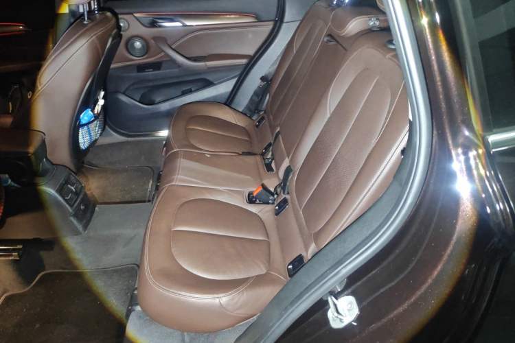 Used BMW X1 2018 xDrive20Li Luxury Edition Interior 4