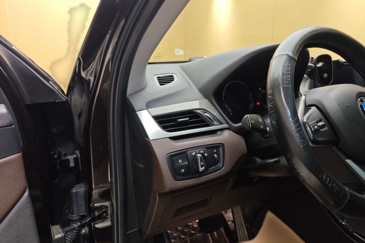 Used BMW X1 2018 sDrive18Li Luxury Model Interior 8
