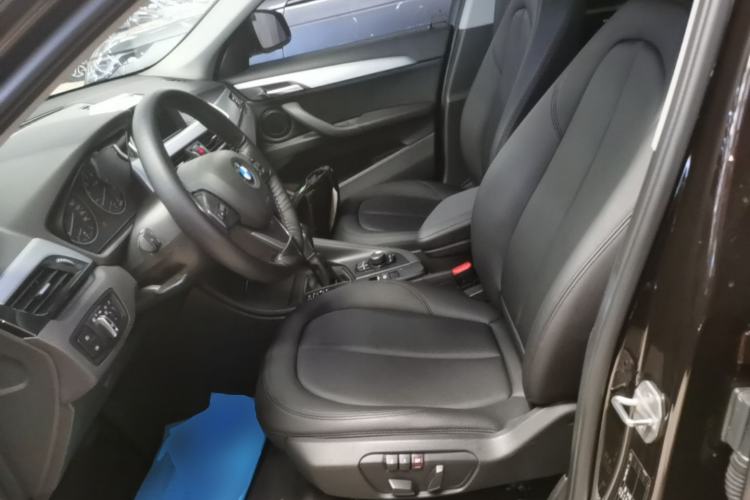 Used BMW X1 2018 sDrive18Li Fashion Model Left Front Seat