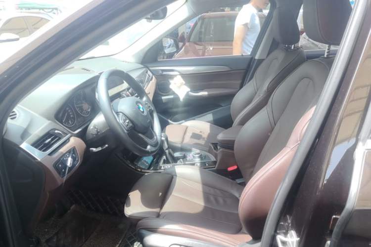 Used BMW X1 2018 xDrive20Li Luxury Edition Left Front Seat
