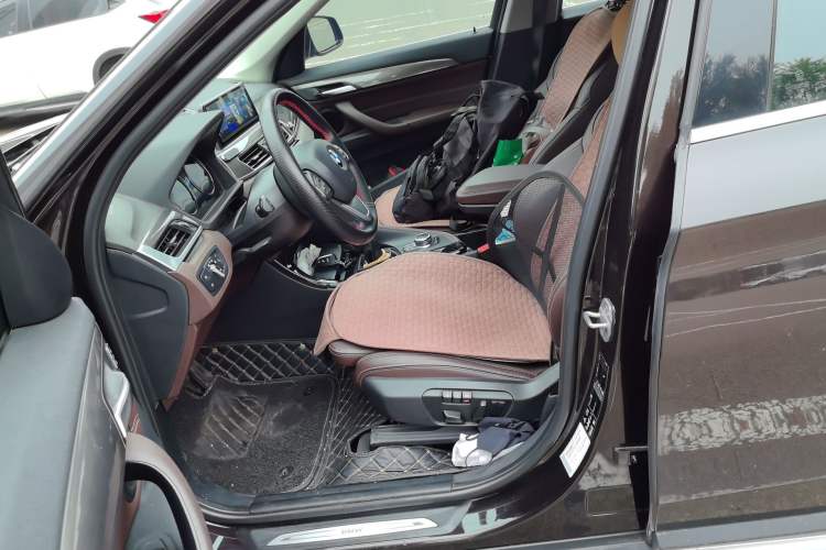 Used BMW X1 2018 xDrive20Li Luxury Edition Left Front Seat