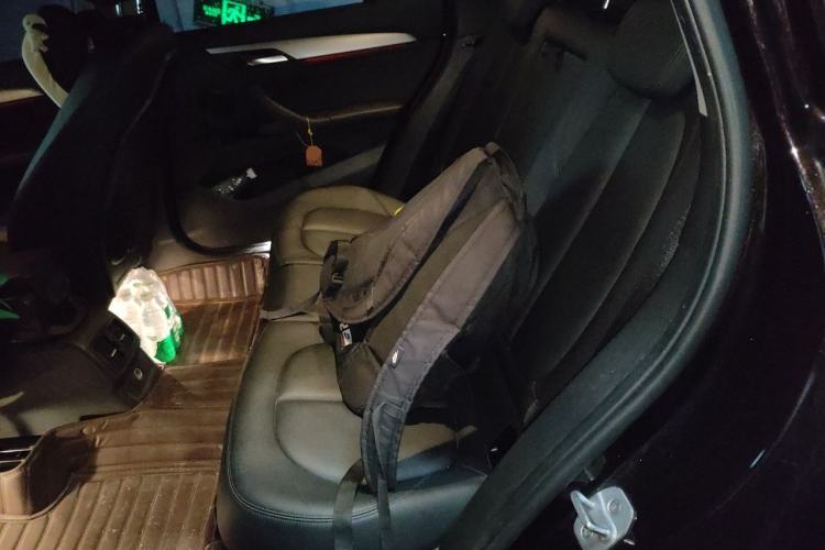 Used BMW X1 2018 sDrive18Li Fashion Model Left Rear Seat
