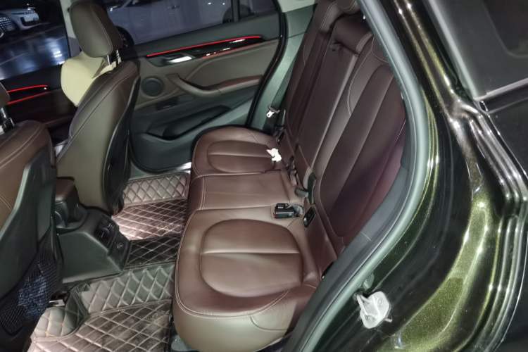 Used BMW X1 2018 xDrive20Li Luxury Edition Left Rear Seat
