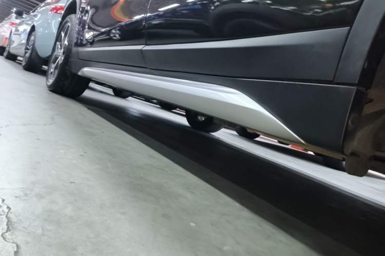 Used BMW X1 2018 sDrive18Li Luxury Model Left Side Sill