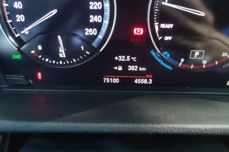 Used BMW X1 2018 xDrive20Li Luxury Edition Odometer Close Up