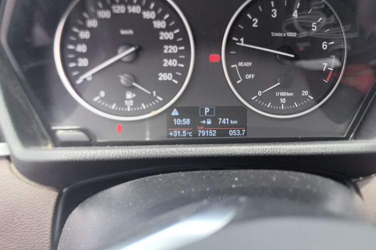 Used BMW X1 2018 xDrive20Li Luxury Edition Odometer Close Up