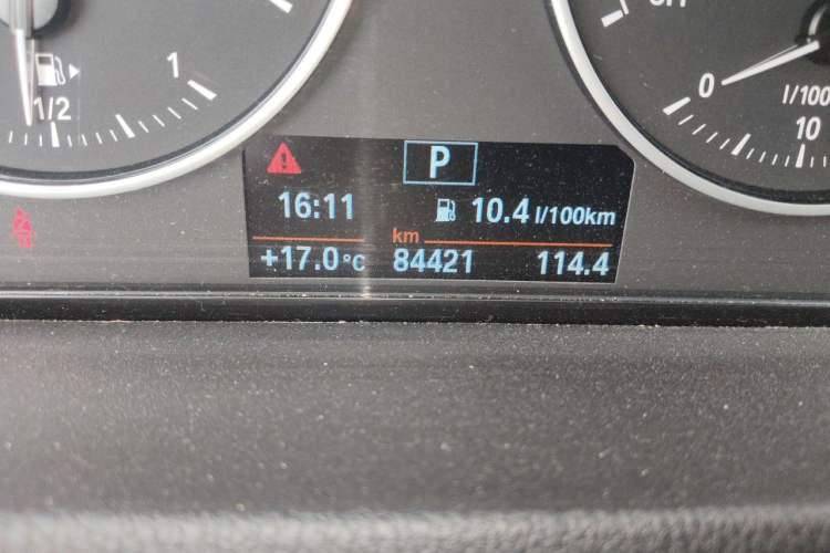 Used BMW X1 2018 sDrive18Li Luxury Model Odometer Close Up