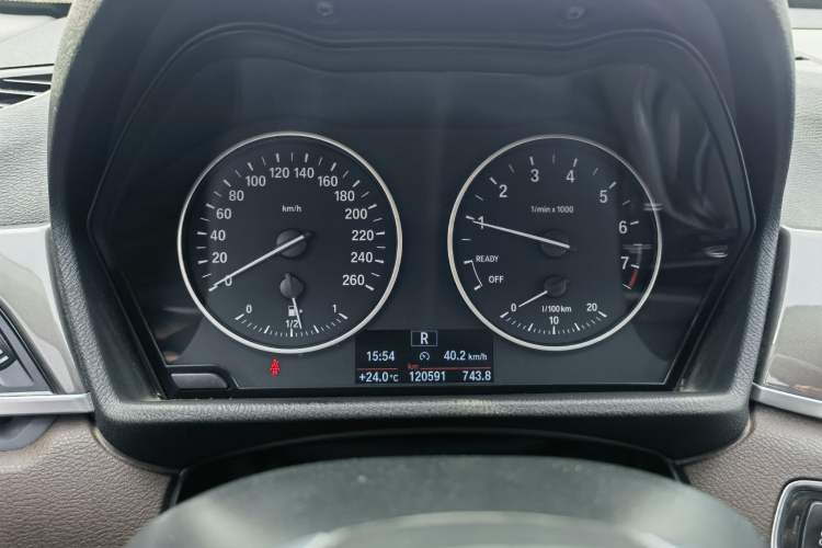 Used BMW X1 2018 sDrive18Li Luxury Model Odometer Close Up