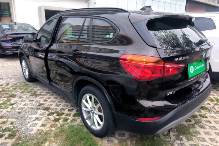 Used BMW X1 2018 sDrive18Li Fashion Model Rear Left 45 Deg