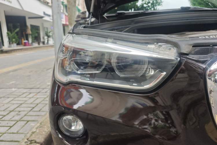 Used BMW X1 2018 xDrive20Li Luxury Edition Right Front Headlight