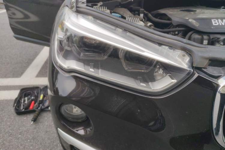 Used BMW X1 2018 sDrive18Li Luxury Model Right Front Headlight