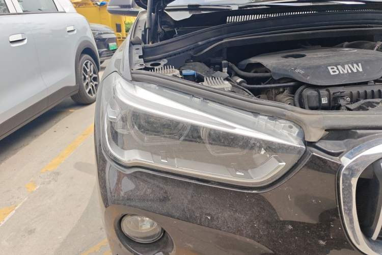 Used BMW X1 2018 sDrive18Li Luxury Model Right Front Headlight